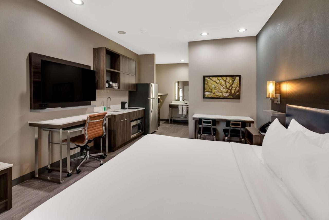 Best Western La Place Inn Экстерьер фото