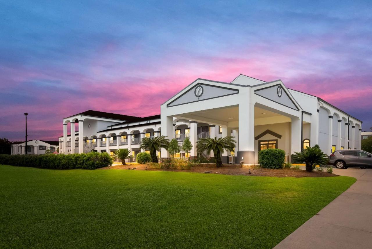 Best Western La Place Inn Экстерьер фото