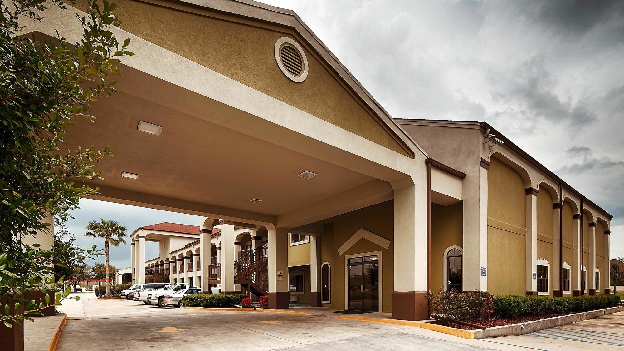 Best Western La Place Inn Экстерьер фото
